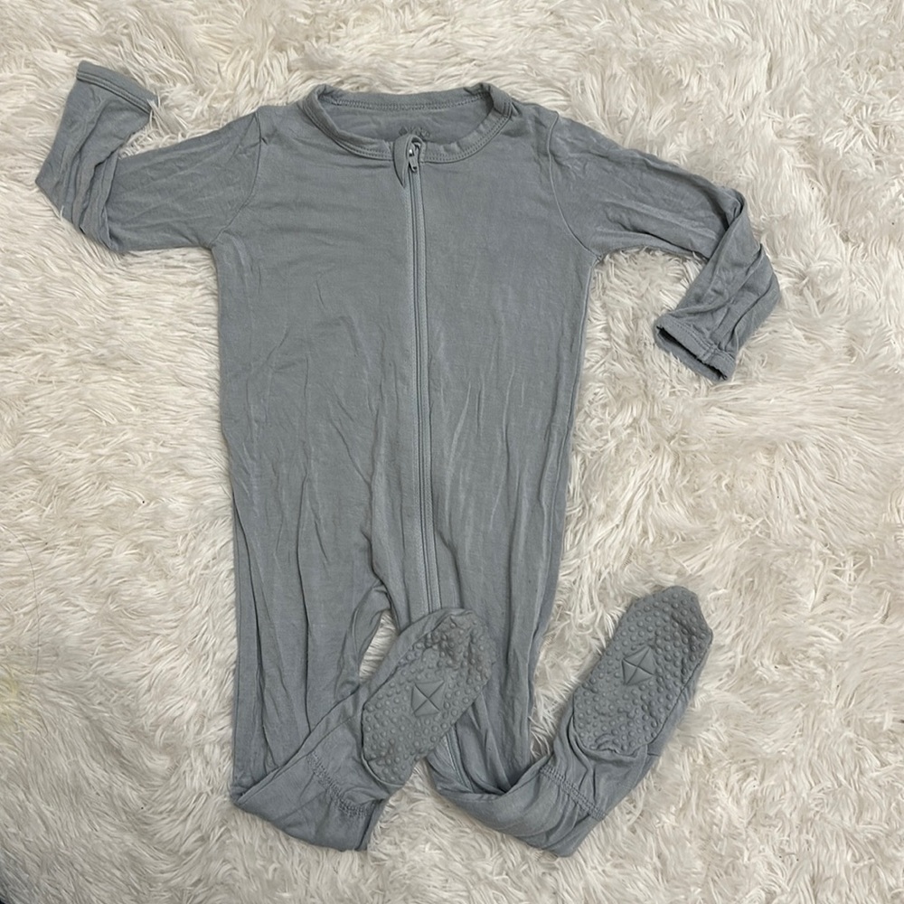 Kyte Baby Zippered Footie. Size 6-12M